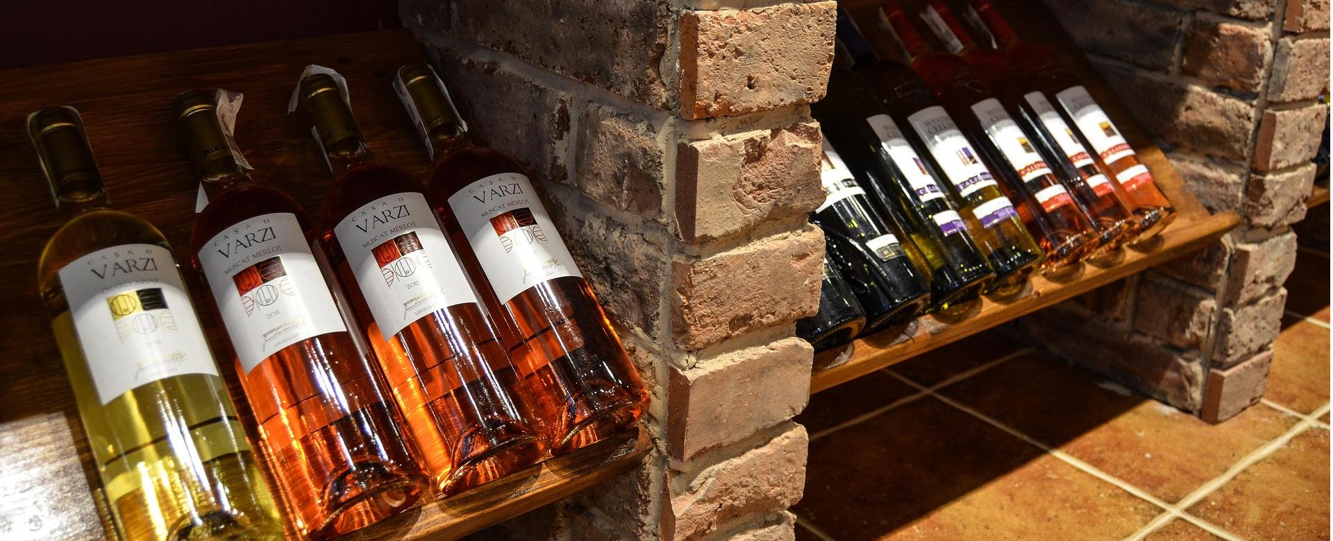 Hochwertiger Spirituosenladen 10 Hochwertiger Spirituosenladen -Hochwertiger Spirituosenladen wine 428120 1920