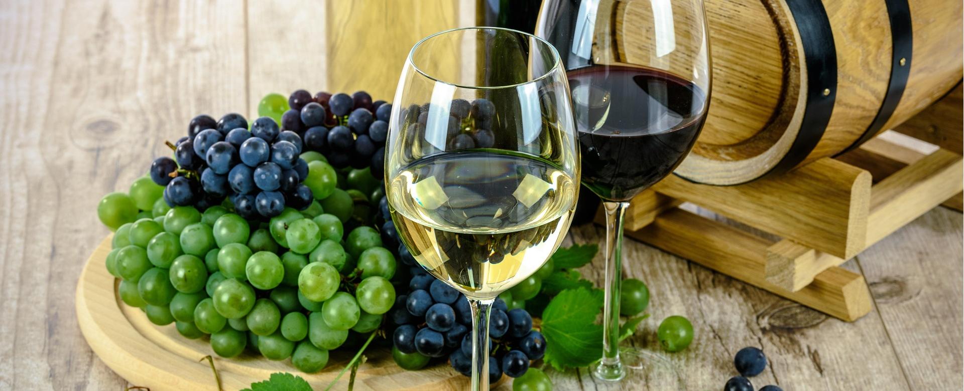 Hochwertiger Spirituosenladen 1 Hochwertiger Spirituosenladen -Hochwertiger Spirituosenladen wines 1761613 1920